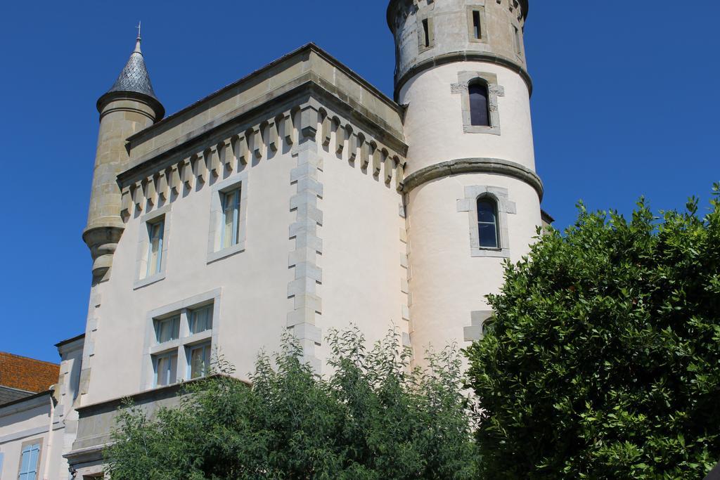 Château de Villeneuve Montolieu Exterior foto